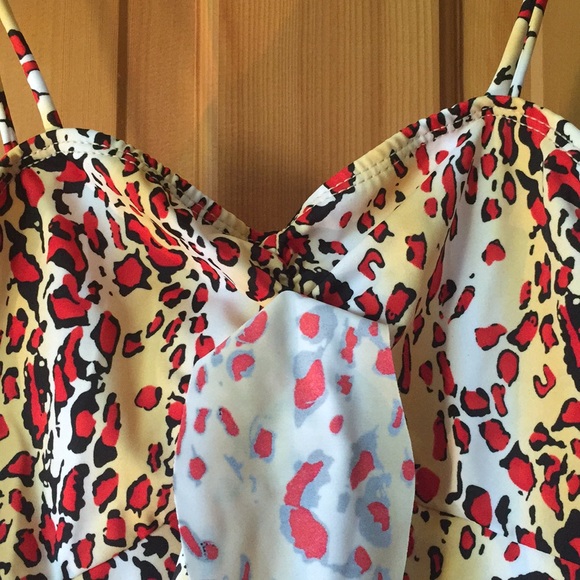 🐆Leopard Print Crop Tops - Picture 2 of 5